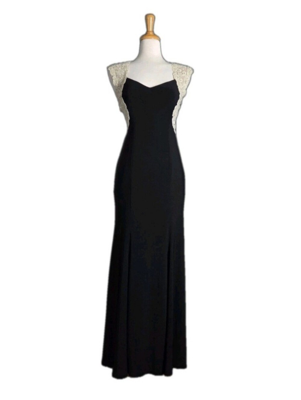 Xscape Black Gold Lace Gown Women's Size 4 Vintage Quiet Luxury